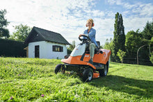Laden Sie das Bild in den Galerie-Viewer, STIHL Aufsitzmäher RT 4082