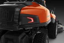 Laden Sie das Bild in den Galerie-Viewer, Husqvarna Profi Allrad-Frontmäher R 316TX AWD - Grundgerät ohne Mähwerk