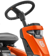 Laden Sie das Bild in den Galerie-Viewer, Husqvarna Profi-Frontmäher R 320X AWD - Grundgerät ohne Mähdeck
