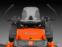 Laden Sie das Bild in den Galerie-Viewer, Husqvarna Null-Wendekreis Mäher Z242F